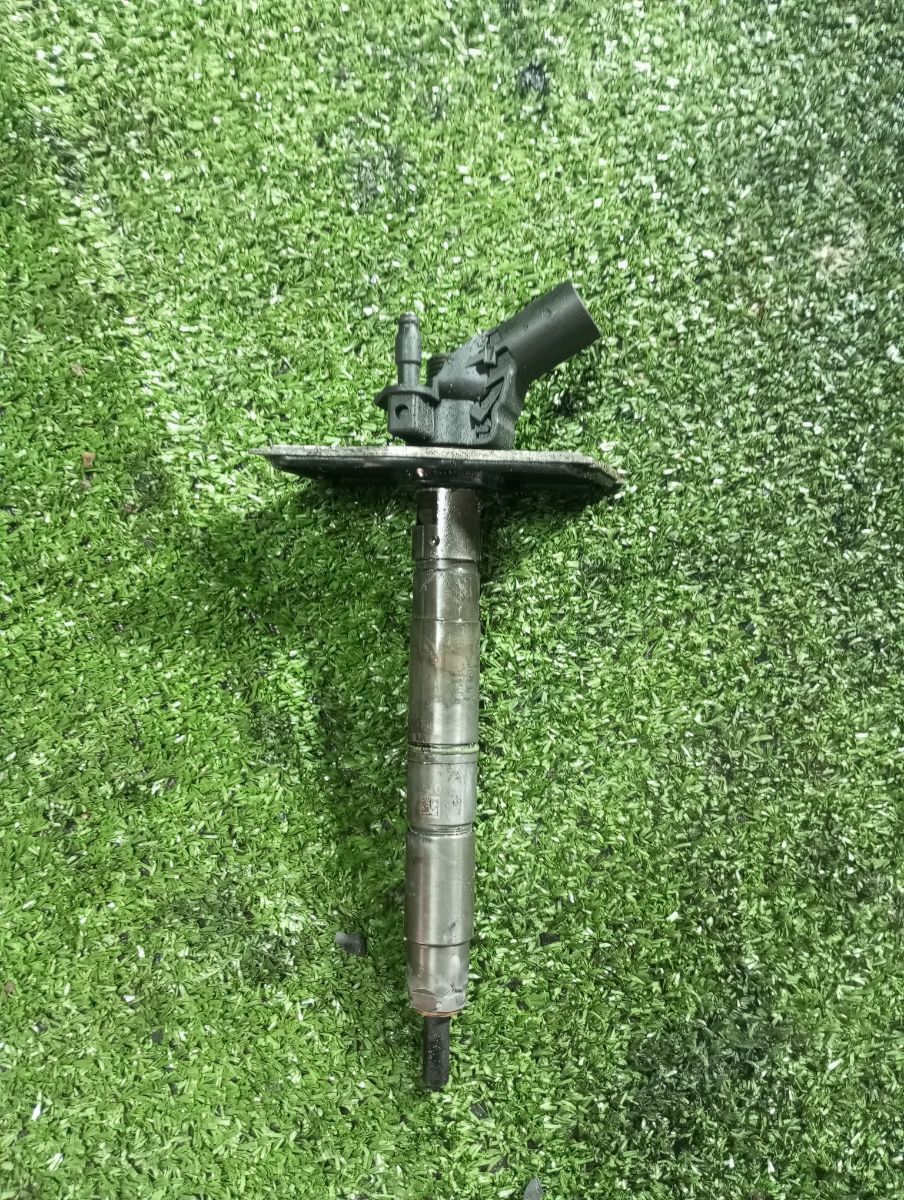 Форсунка Audi A6 C6 (2004-2011) 059130277BD