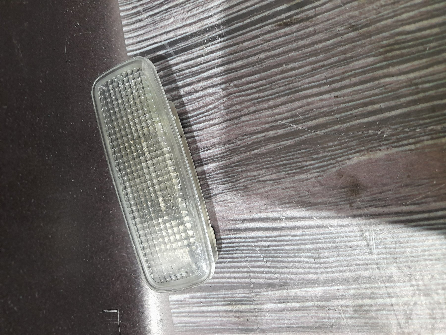 Плафон салону ліва / права сторони Audi A6 C6 (2004-2011) 4E0947105