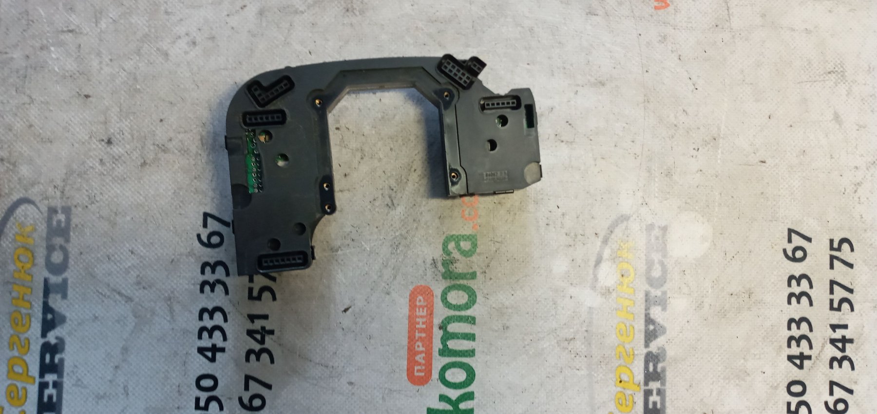 Плата під кермового перемикача Audi A6 C6 (2004-2011) 4F0953549A