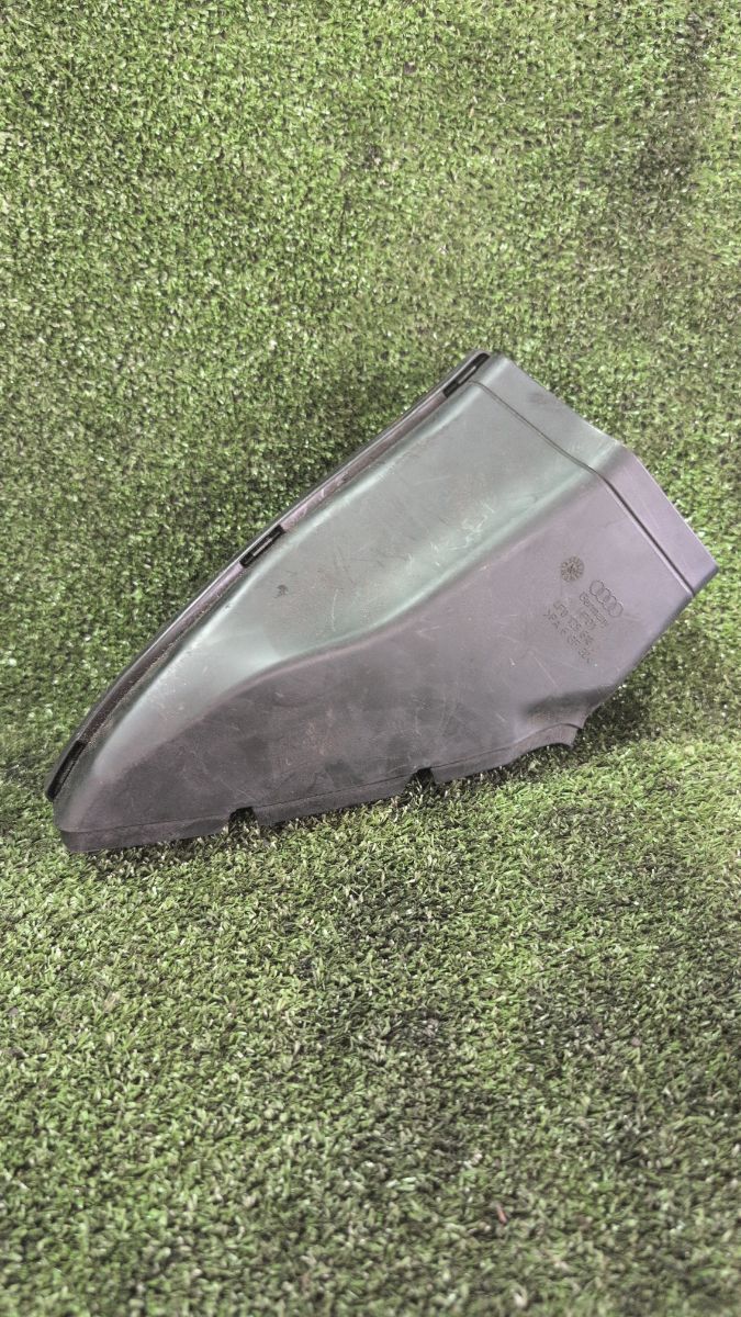 Повітрозбірник фільтра Audi A6 C6 (2004-2011) 4F0129618J