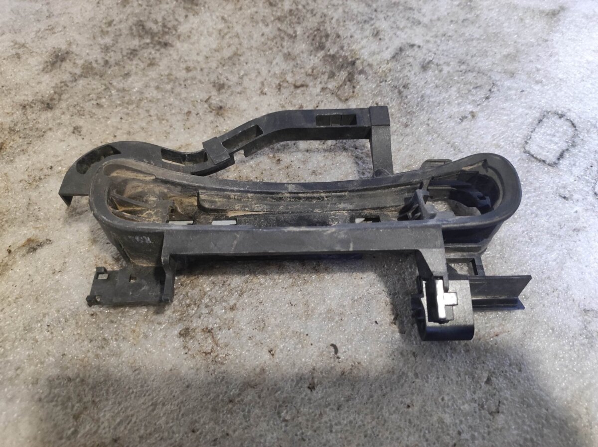 Ручка дверки  задня ліва Audi A6 C6 (2004-2011) 4F0837886