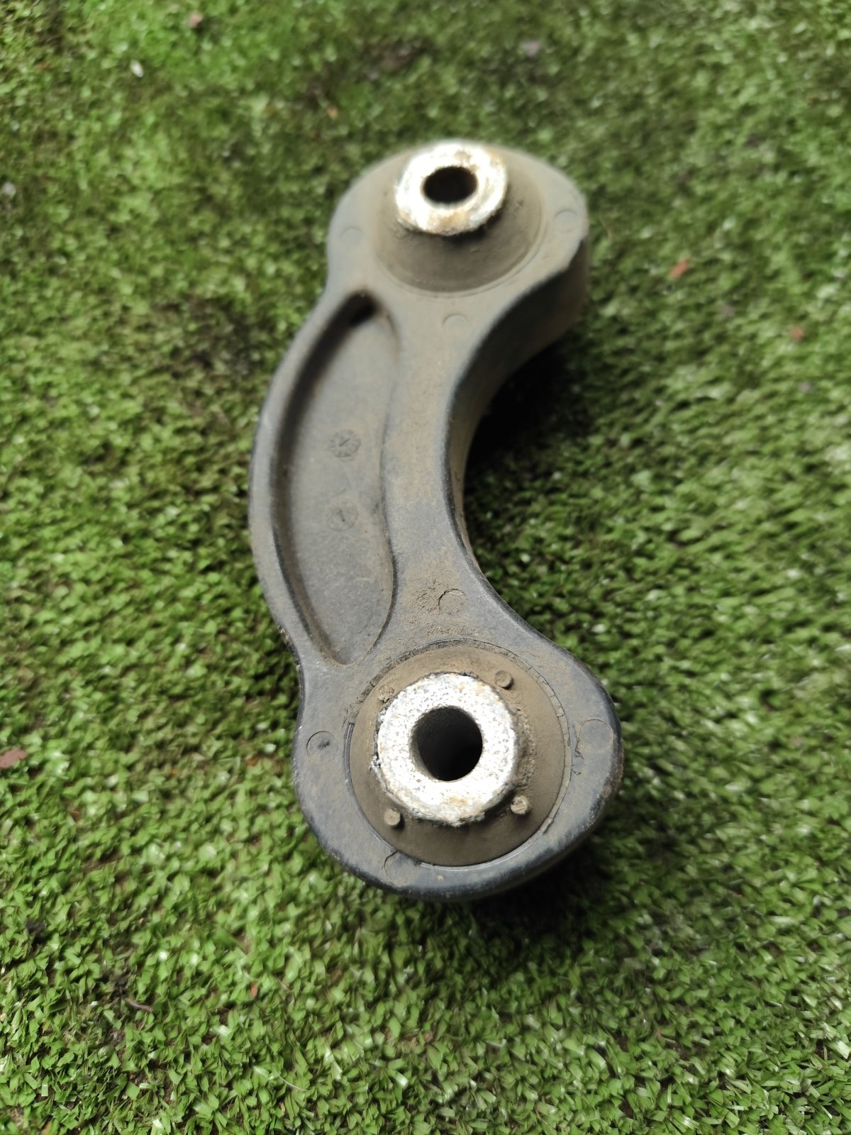 Стійка стабілізатор задньої підвіски Audi A6 C6 (2004-2011) 4F0505465Q