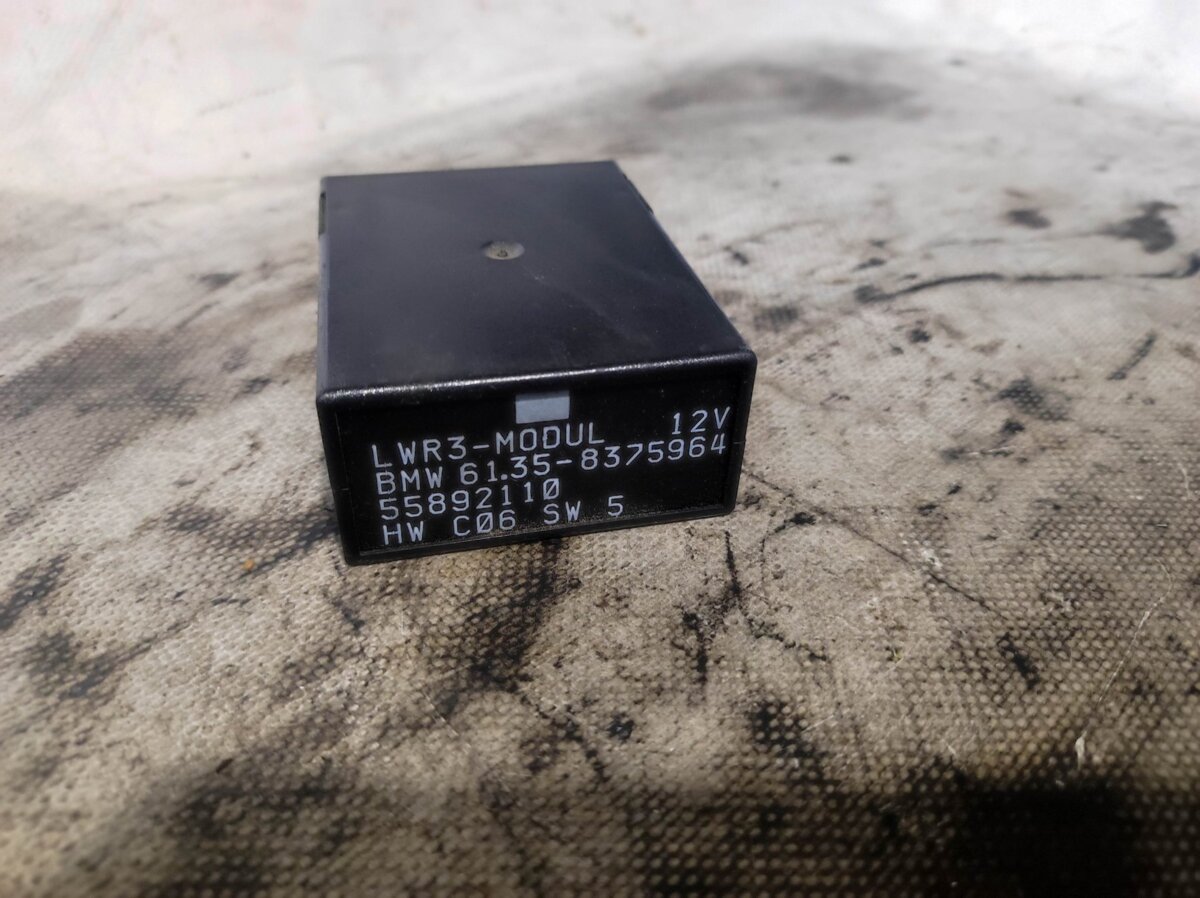 Блок адаптивного освітлення (кута нахилу фар) BMW 5 Series E39 (1995-2003) 61358375964