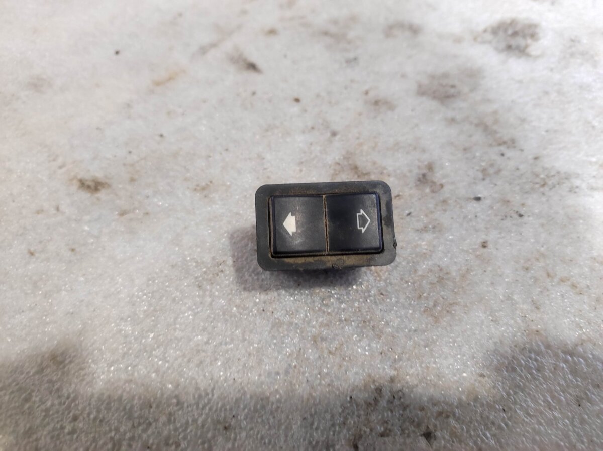 Реле піднімання скла BMW 5 Series E39 (1995-2003) 8368974