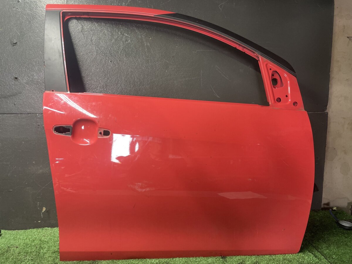 Дверка передня права Citroen C1 II (2014-2022) B000968380