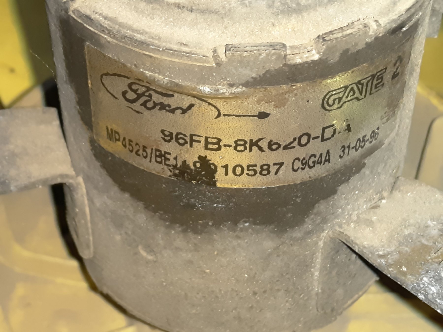 дифузор радіатора охолодження, в зборі з мотором і крильчаткою; дифузор радіатора охолодження, в зборі з двигуном і крильчаткою Ford Fiesta MK4 (1995-2002) 6171117