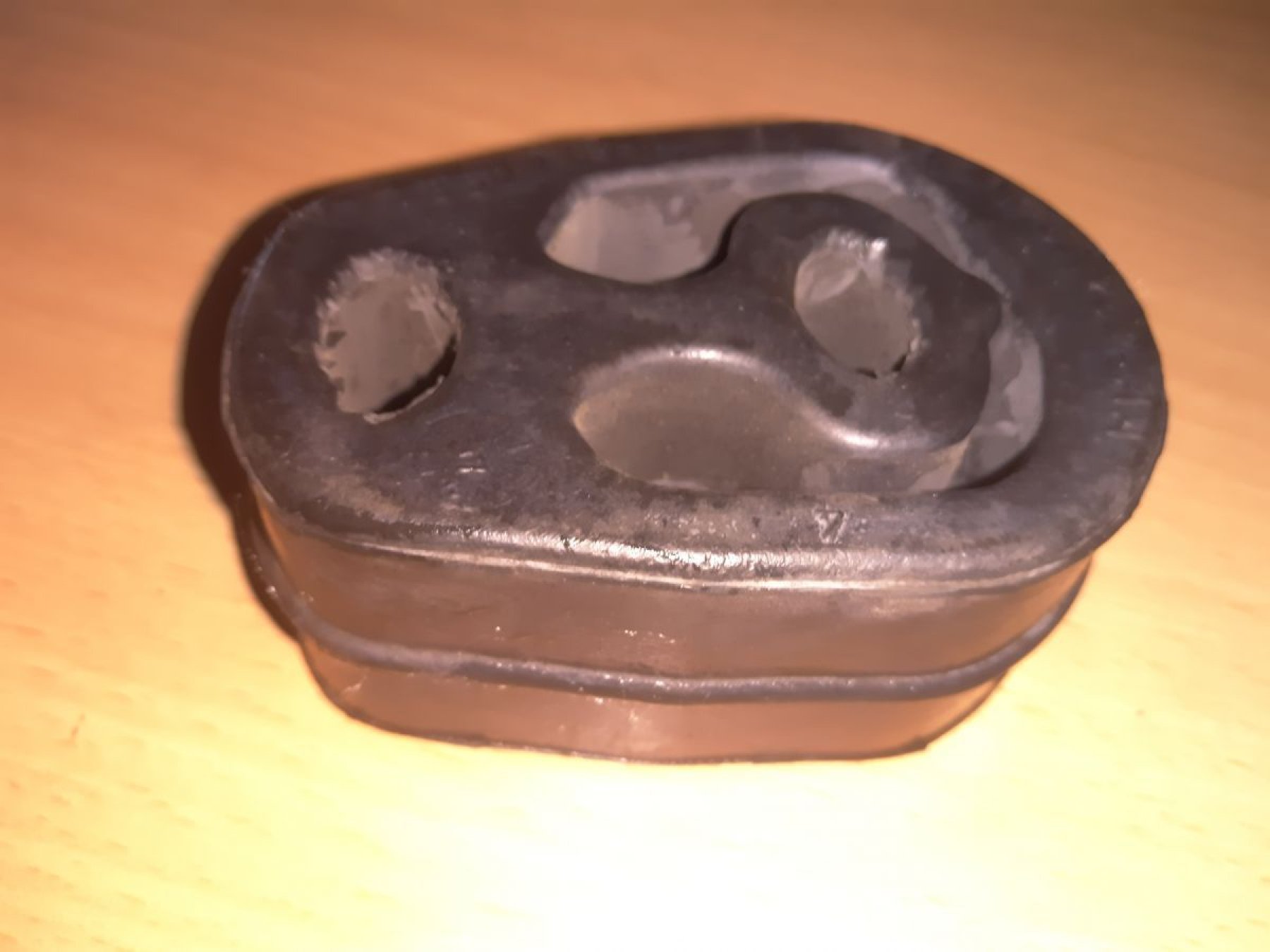 подушка кріплення глушника Ford Transit 55 фургон 55-67 86AB5A262AA