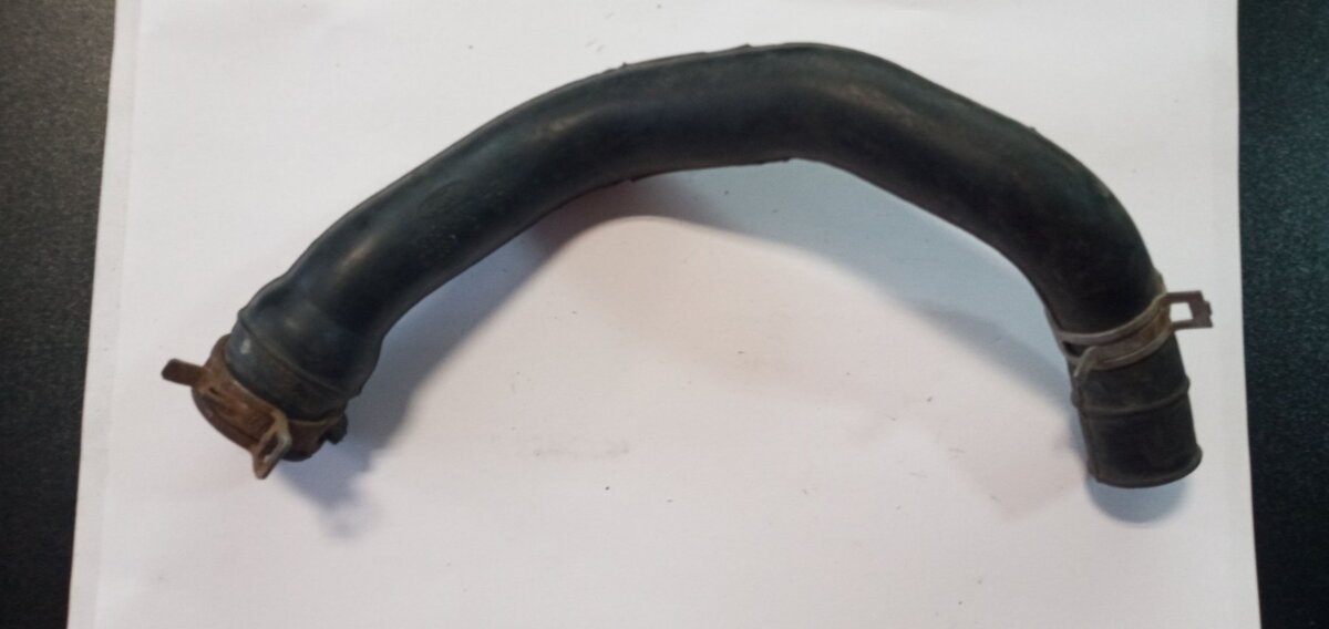 Патрубок вентиляції картера Ford Transit Connect (2002-до тепер) YS6Q6A804BA