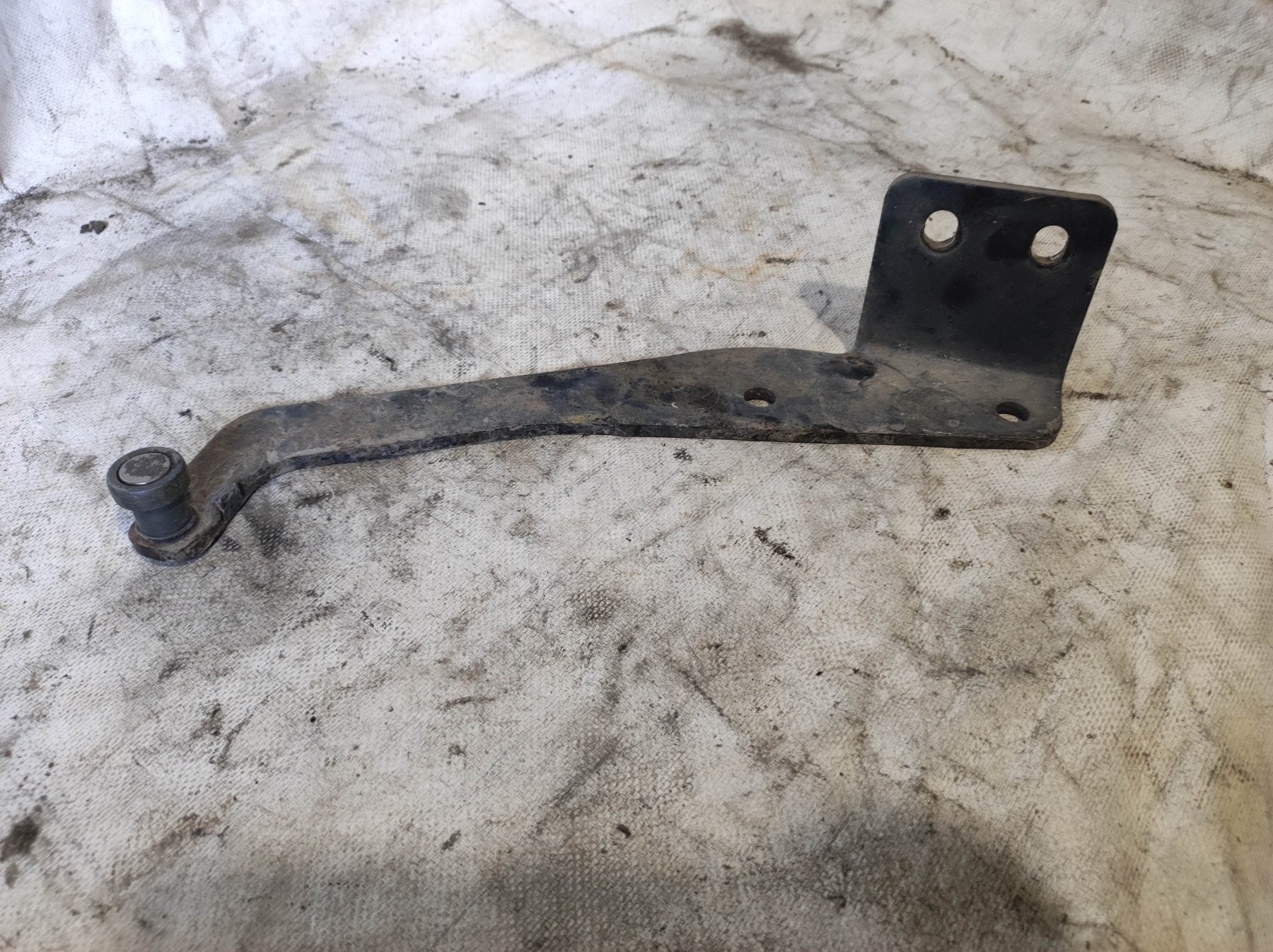 ролик дверей бічних/зсувних, правий нижній; ролик двері бічної/зсувної, правий нижній Ford Transit Connect (2002-до тепер) 2T14V25000AC