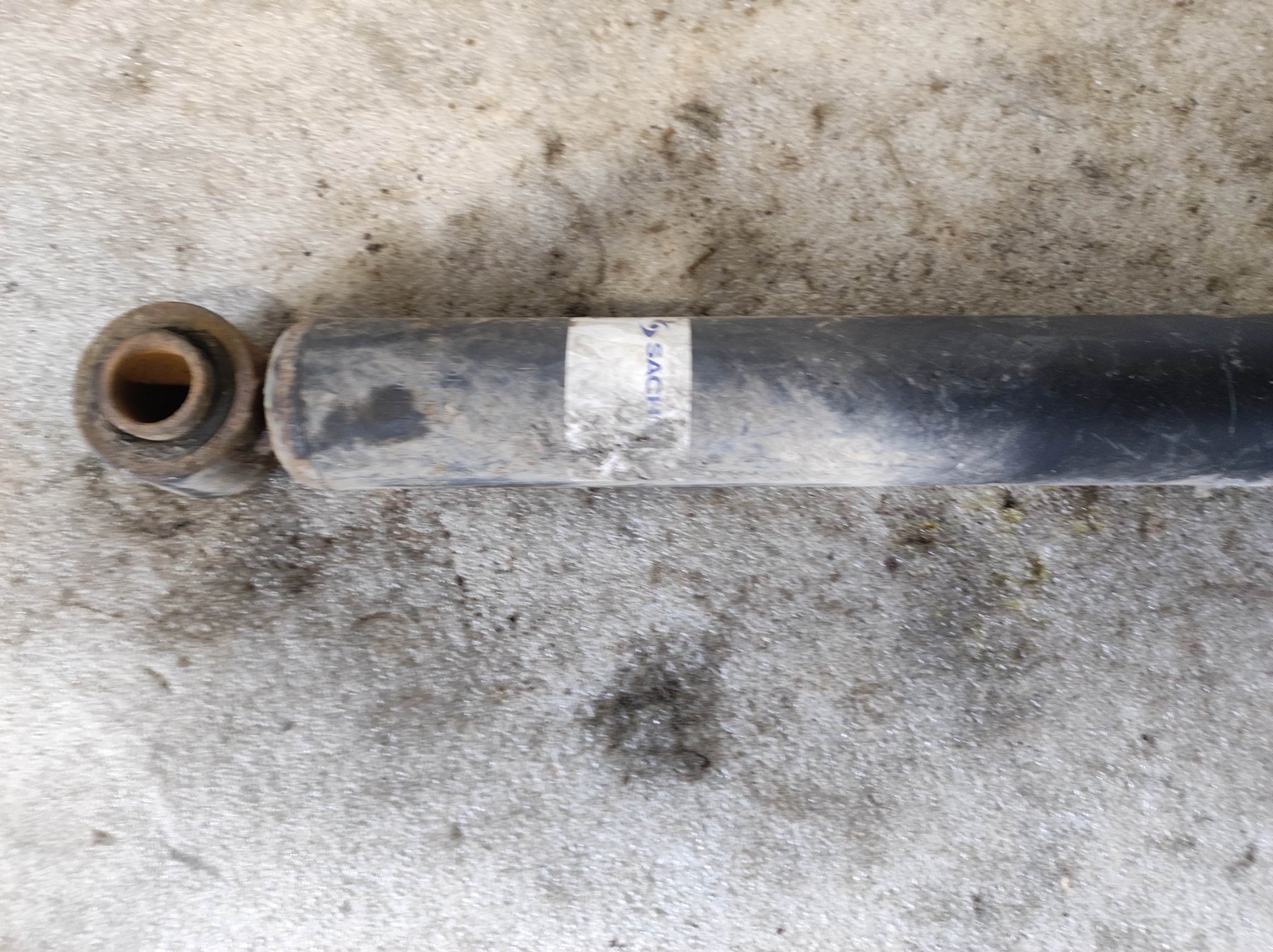 амортизатор передньої підвіски; амортизатори передні; стійка передня; стойка амортизатора передняя; амортизатор передній Hyundai Terracan HP (2001-2007) 54310H1150