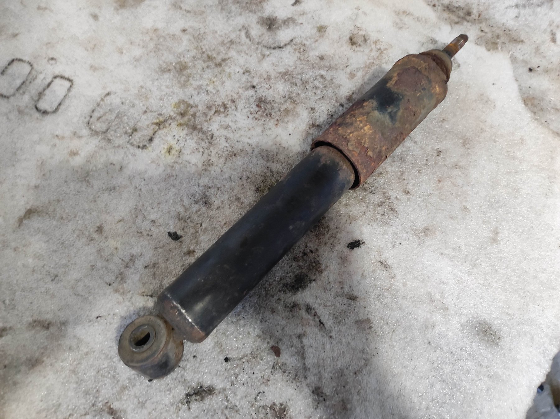 амортизатор передньої підвіски; амортизатори передні; стійка передня; стойка амортизатора передняя; амортизатор передній Hyundai Terracan HP (2001-2007) 54310H1150