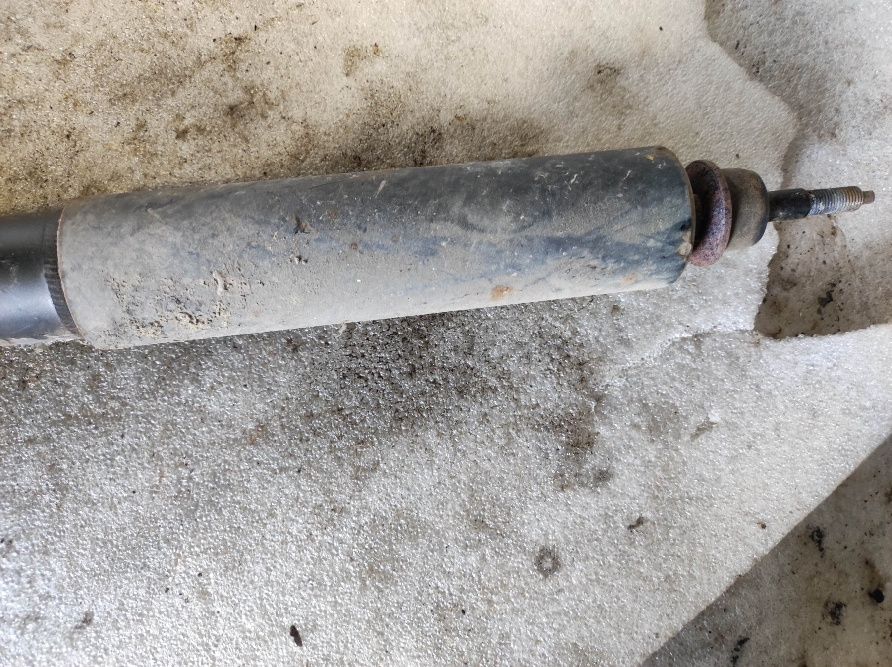 амортизатор передньої підвіски; амортизатори передні; стійка передня; стойка амортизатора передняя; амортизатор передній Hyundai Terracan HP (2001-2007) 54310H1150