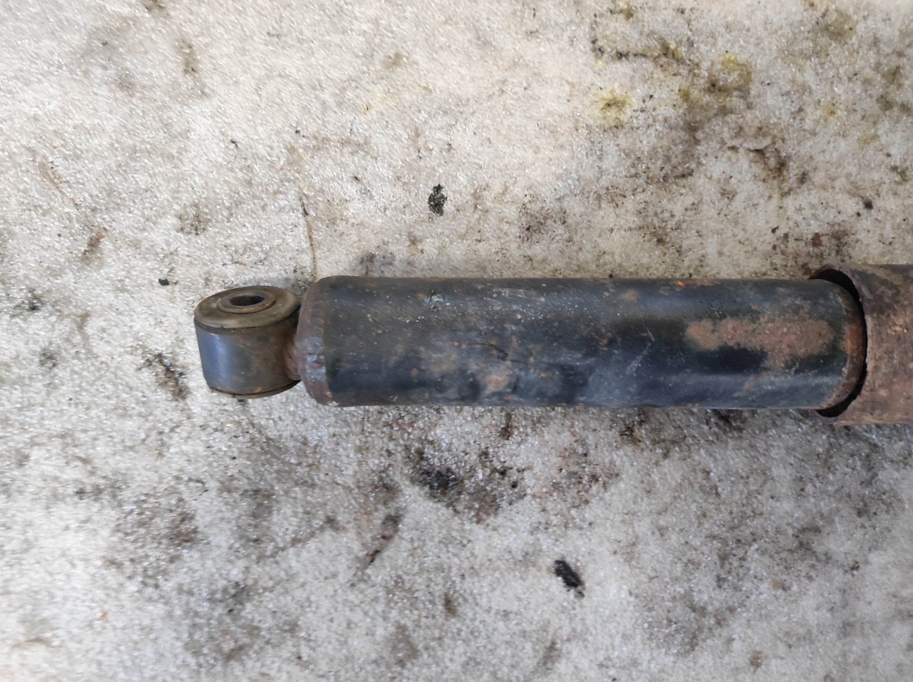 амортизатор передньої підвіски; амортизатори передні; стійка передня; стойка амортизатора передняя; амортизатор передній Hyundai Terracan HP (2001-2007) 54310H1150