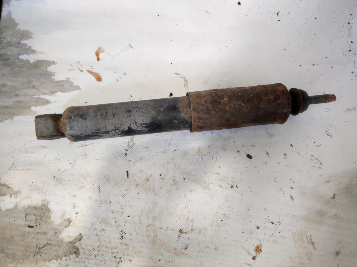 амортизатор передньої підвіски; амортизатори передні; стійка передня; стойка амортизатора передняя; амортизатор передній Hyundai Terracan HP (2001-2007) 54310H1150