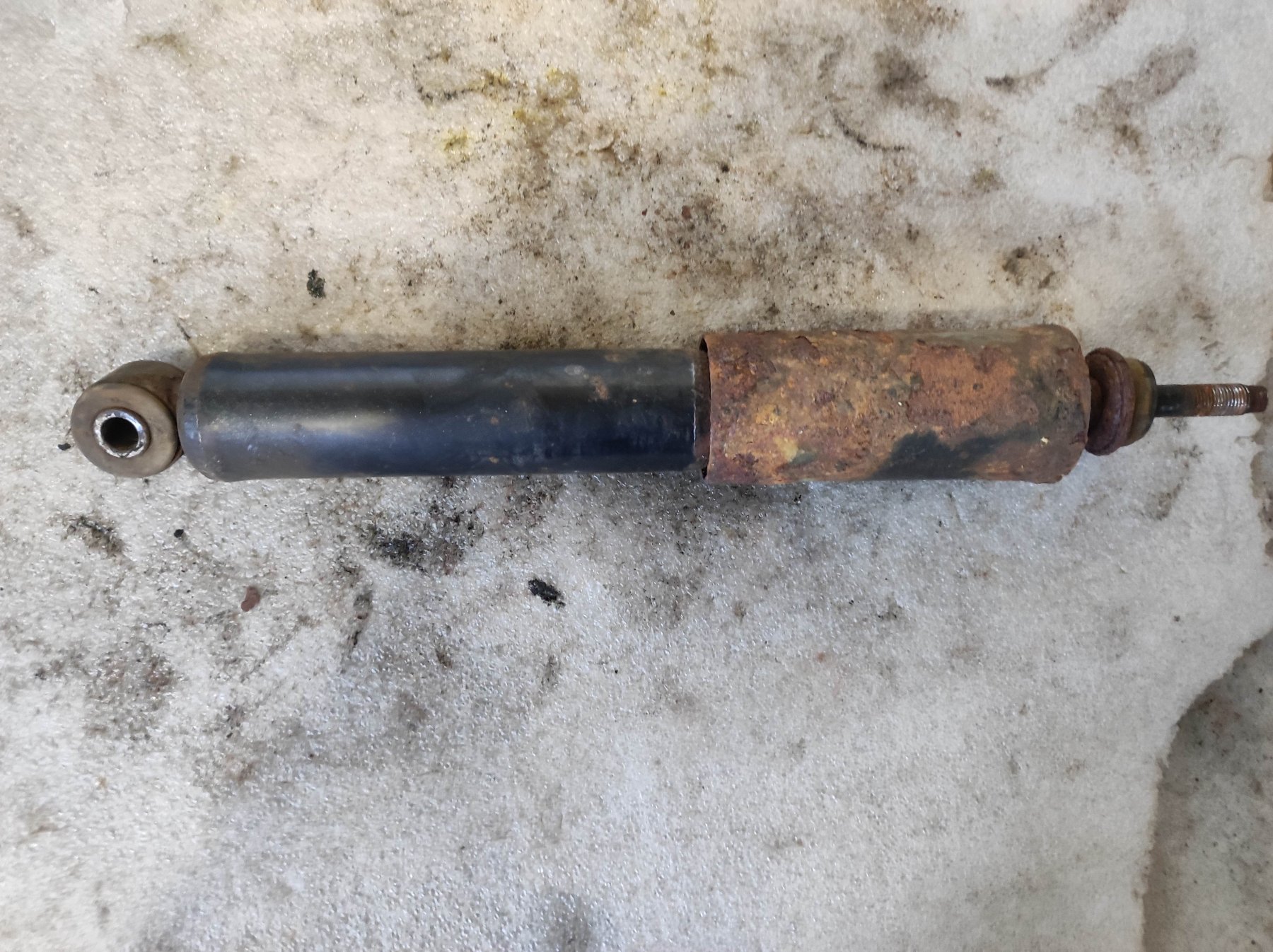 амортизатор передньої підвіски; амортизатори передні; стійка передня; стойка амортизатора передняя; амортизатор передній Hyundai Terracan HP (2001-2007) 54310H1150