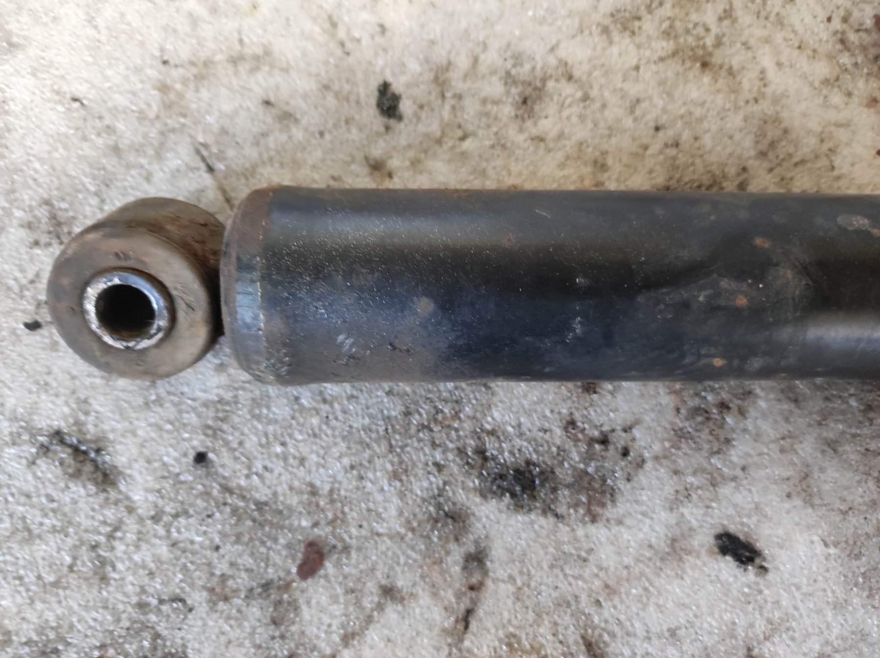 амортизатор передньої підвіски; амортизатори передні; стійка передня; стойка амортизатора передняя; амортизатор передній Hyundai Terracan HP (2001-2007) 54310H1150