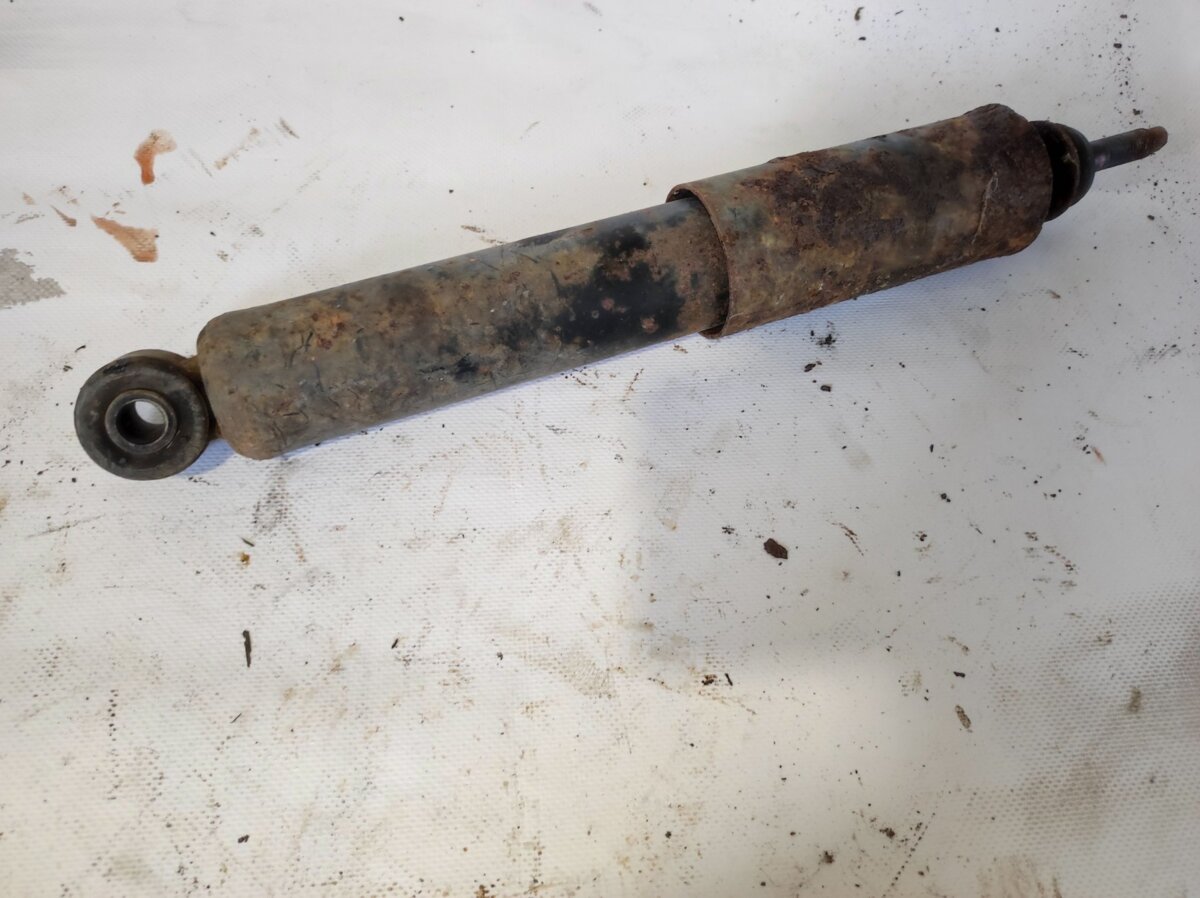 амортизатор передньої підвіски; амортизатори передні; стійка передня; стойка амортизатора передняя; амортизатор передній Hyundai Terracan HP (2001-2007) 54310H1150