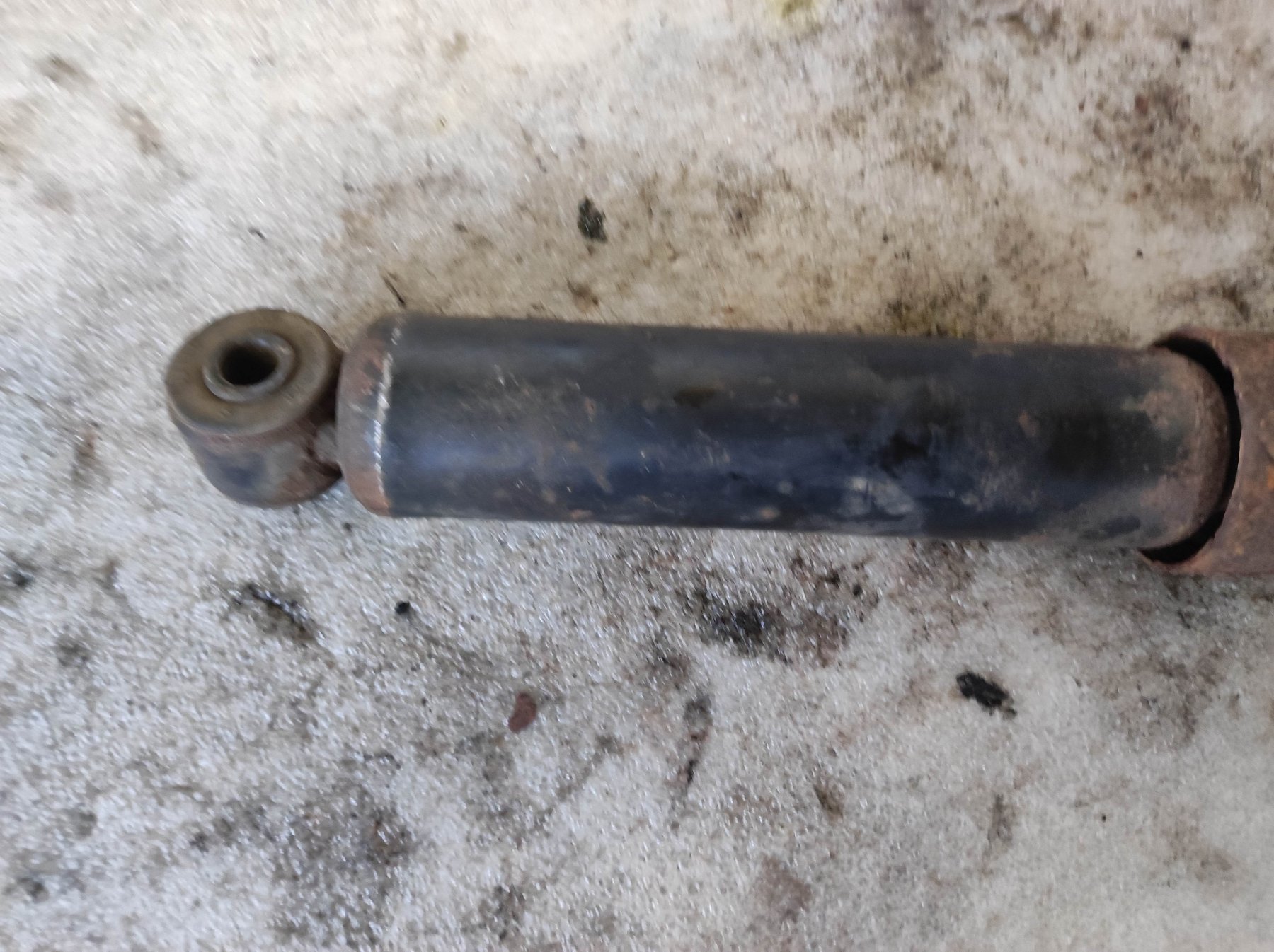 амортизатор передньої підвіски; амортизатори передні; стійка передня; стойка амортизатора передняя; амортизатор передній Hyundai Terracan HP (2001-2007) 54310H1150