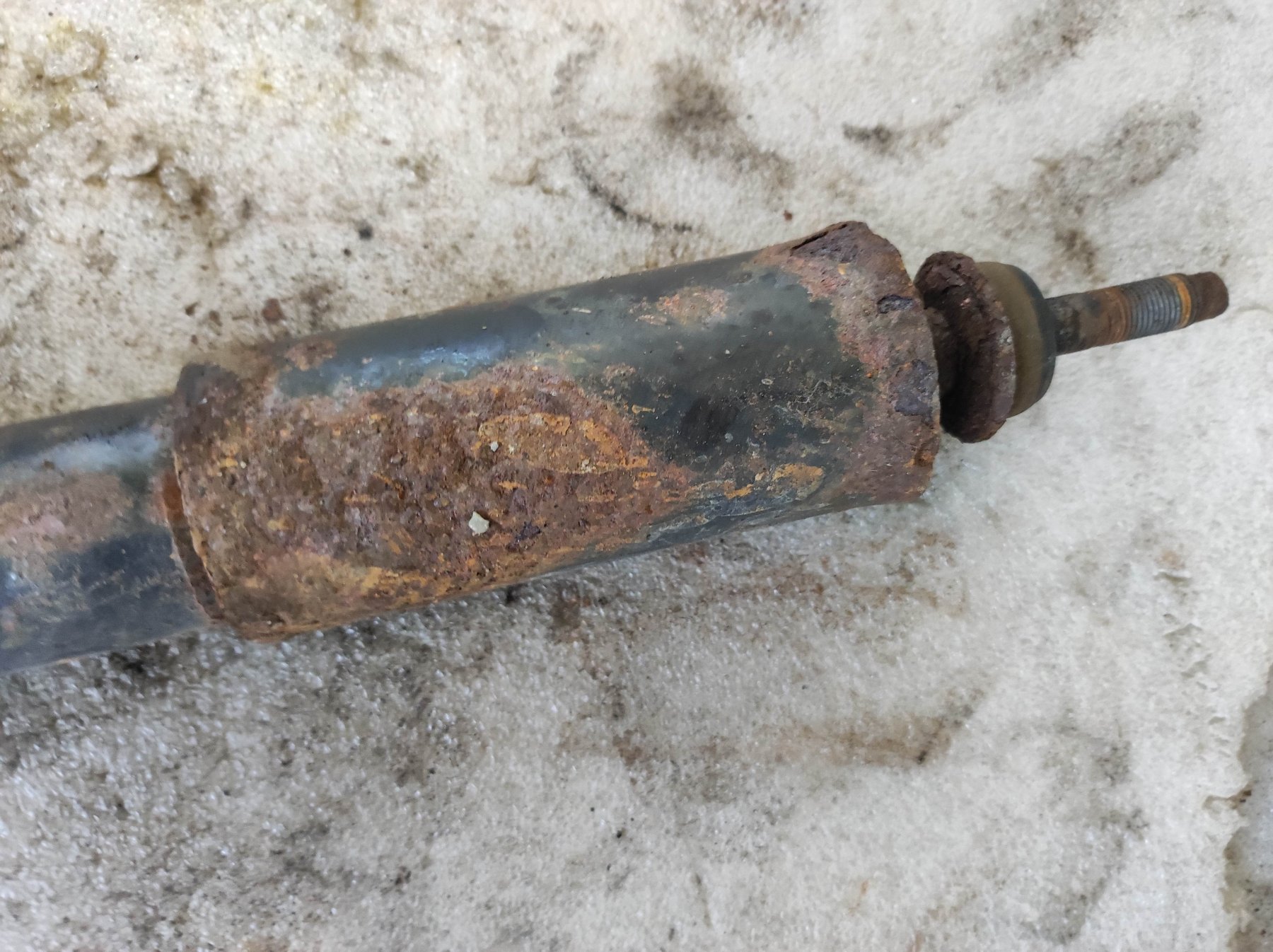 амортизатор передньої підвіски; амортизатори передні; стійка передня; стойка амортизатора передняя; амортизатор передній Hyundai Terracan HP (2001-2007) 54310H1150