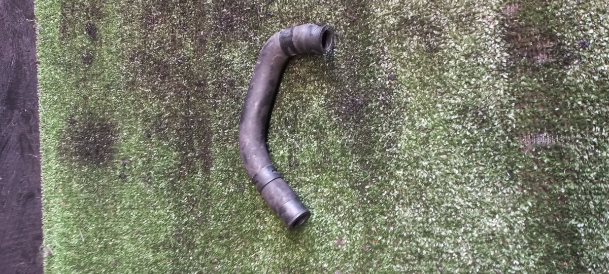 Патрубок системи охолодження Hyundai Terracan HP (2001-2007) 0K55115158C