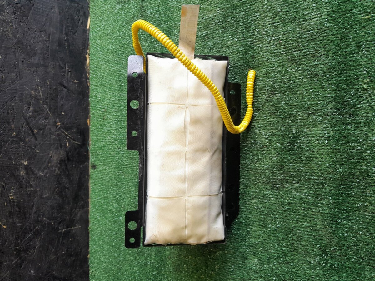 Подушка безопасности пассажира Hyundai Terracan HP (2001-2007) 84435H1600LK