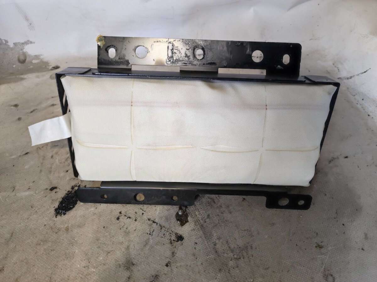 Подушка безпеки пасажира Hyundai Terracan HP (2001-2007) 84435H1600LK