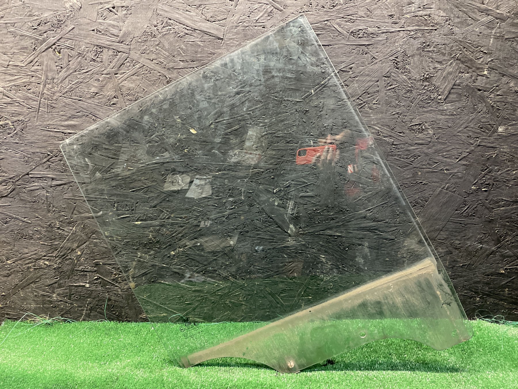 Скло дверей задньої правої Hyundai Terracan HP (2001-2007) 83920H1000