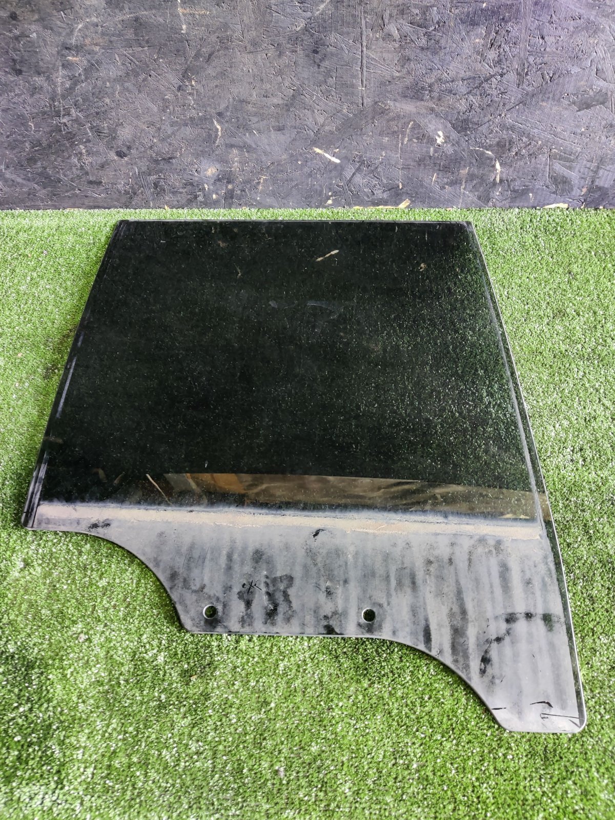 Скло задніх правих дверей Hyundai Terracan HP (2001-2007) 83920H1000