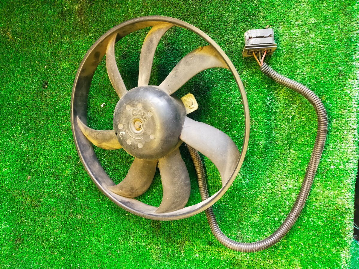 Вентилятор радіатора Skoda Fabia I (1999-2007) Інше Інше 1J0959455L