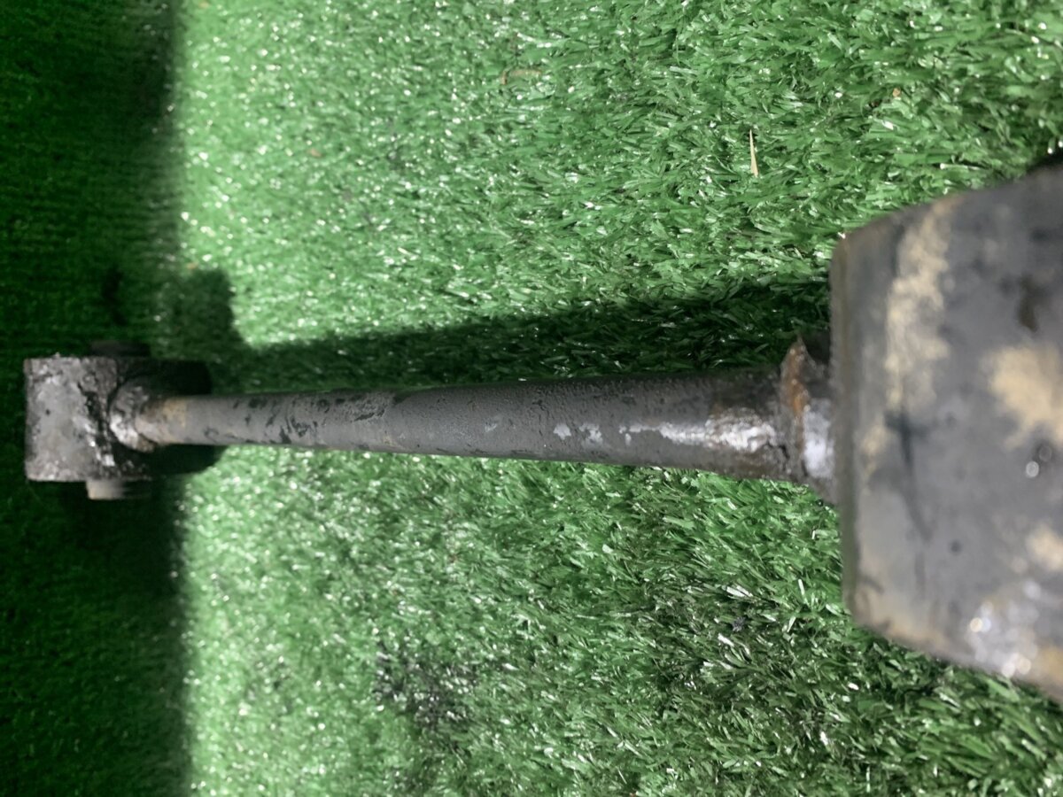 Рычаг (тяга) задней подвески продольный верхний KIA Sorento JC (2002-2009) 552003E000