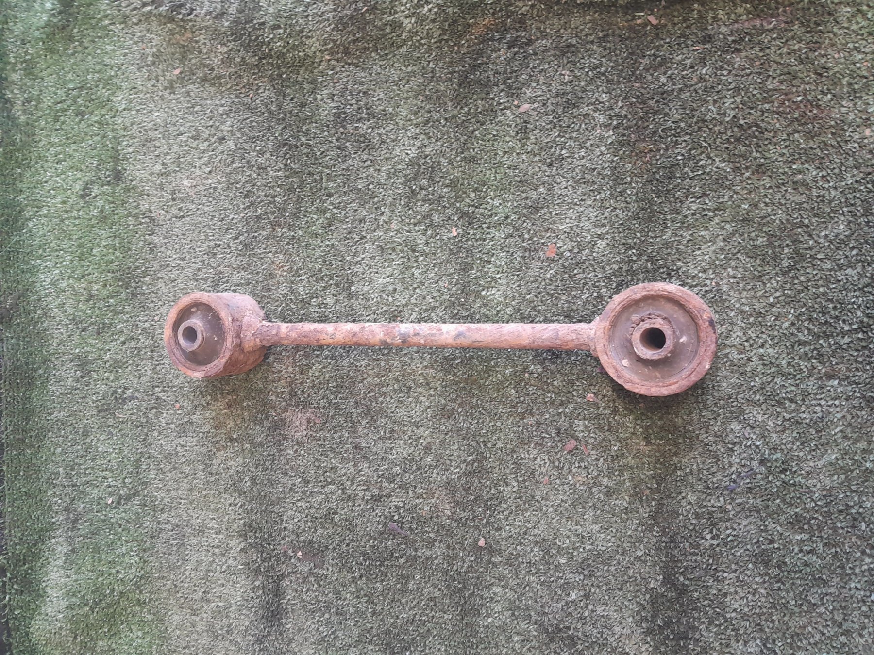 Важіль задній верхній повздовжній KIA Sorento JC (2002-2009) 552003E000