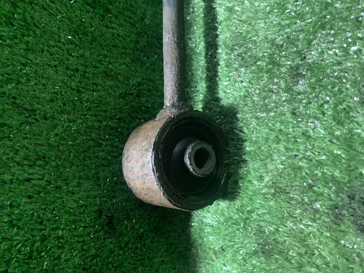 Важіль/тяга задньої підвіски подовжній верхній KIA Sorento JC (2002-2009) 552003E000