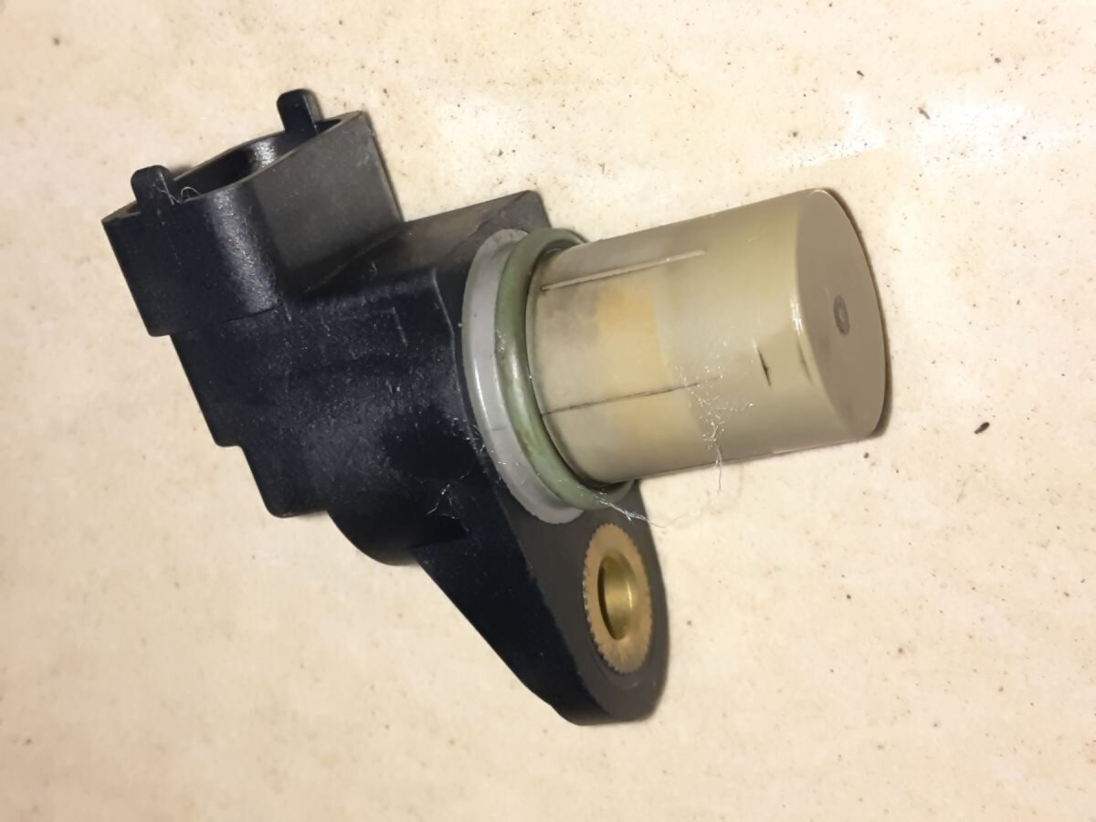 Датчик положения распредвала Chrysler 300C LX LE Mercedes-Benz A-Class W168 (1997-2004) A0031539728