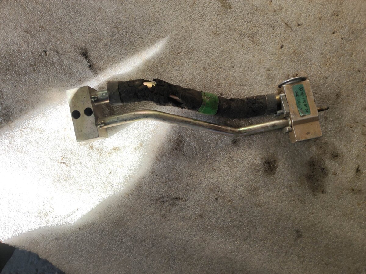 клапан trv, кондиціонера; клапан розширювальний Mercedes-Benz C-Class W202 (1993-2000) A2028300184