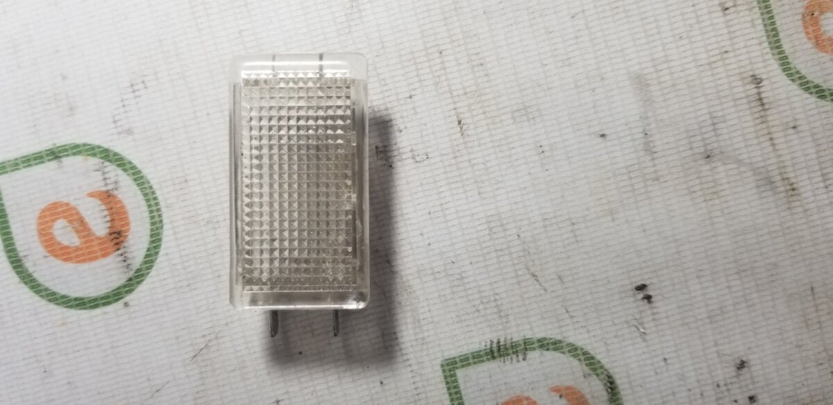 Плафон салону Mercedes-Benz C-Class W202 (1993-2000),E-Class W210 (1995-2003) A1268201301