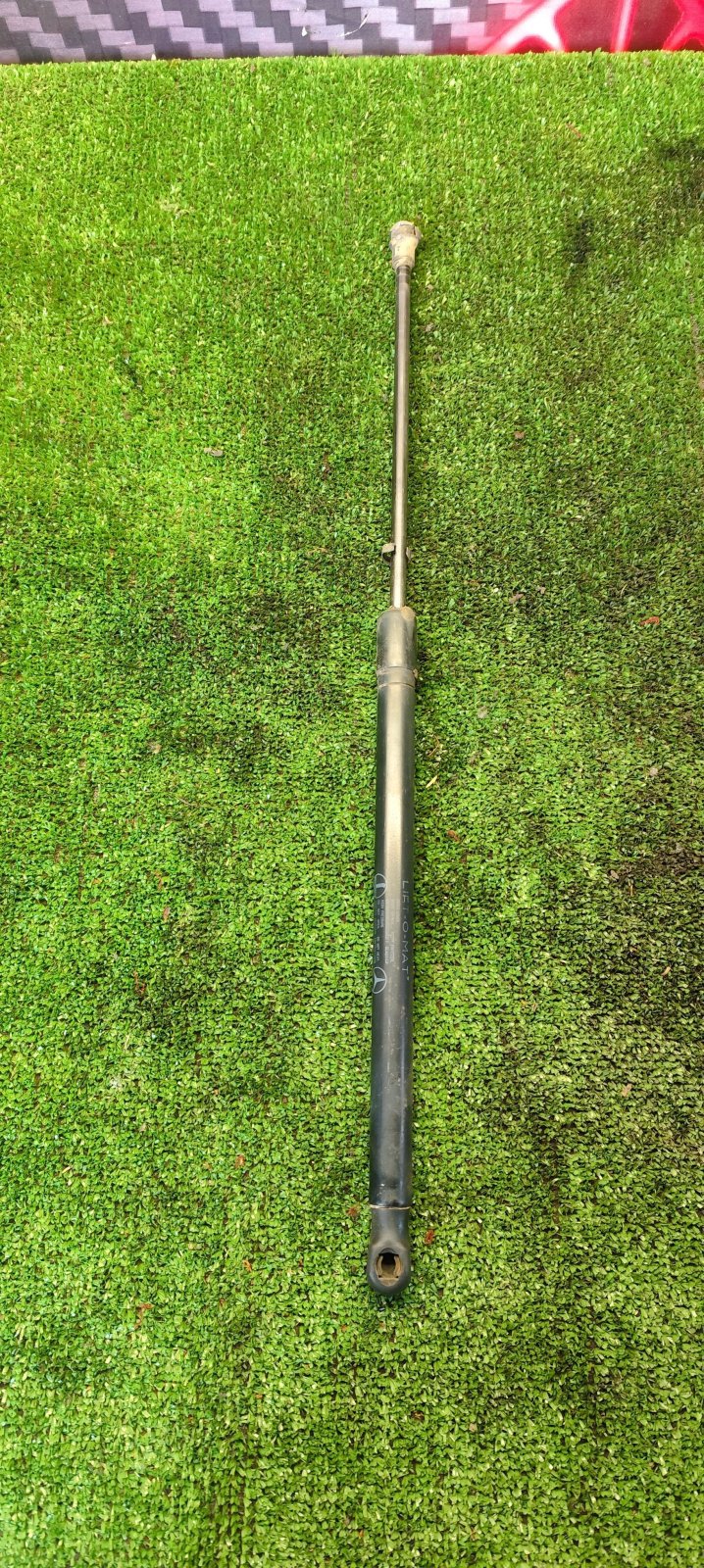 Амортизатор капота Mercedes-Benz C-Class W203 (2000-2007) A2038800029