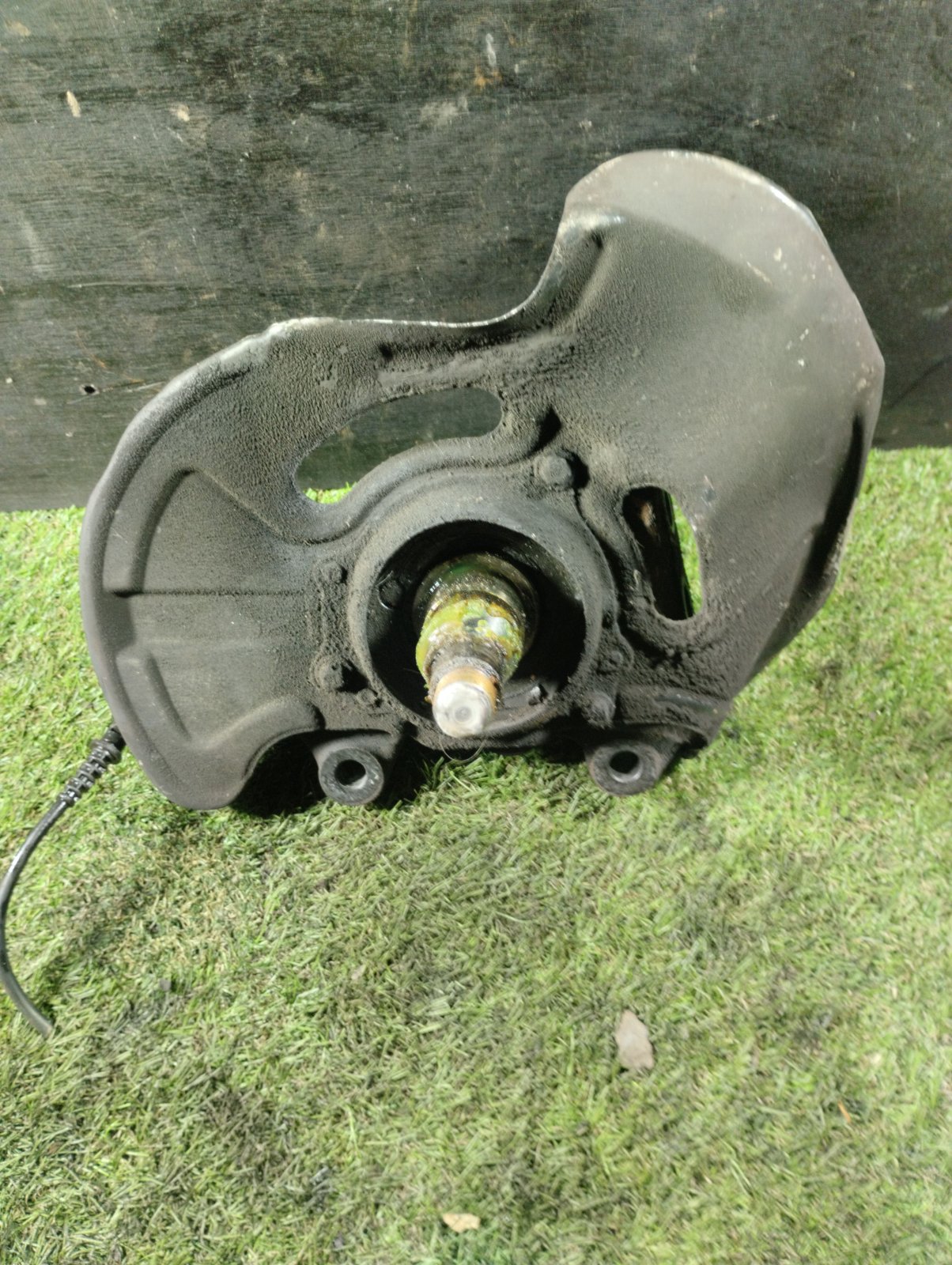 Цапфа Mercedes-Benz C-Class W203 (2000-2007) A2093320001