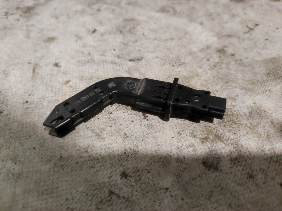 датчик температури повітря в салоні Mercedes-Benz C-Class W203 (2000-2007) A2208300372