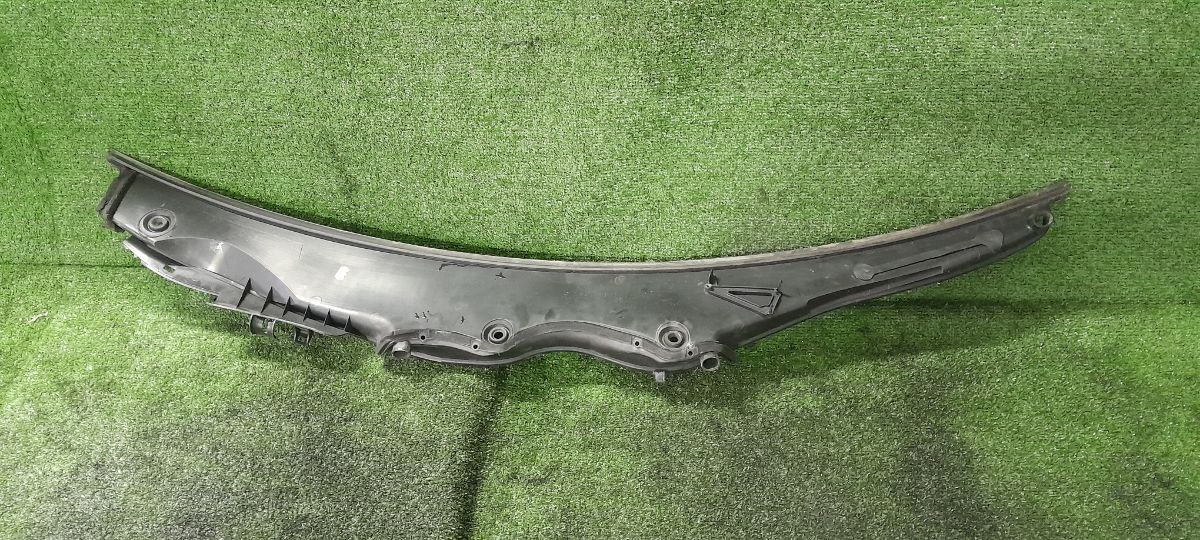 Жабо mercedes clk w209 Mercedes-Benz C-Class W203 (2000-2007) A2038300813