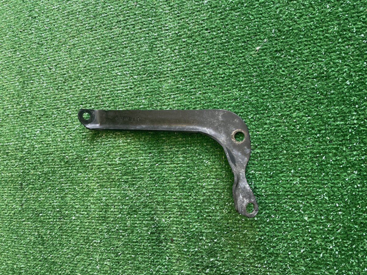 кронштейн кріплення турбіни Mercedes-Benz CLK-Class C209 (2002-2010) A6110960845