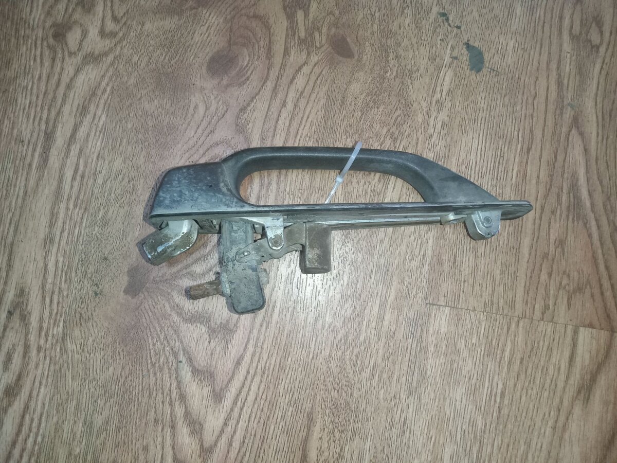 Ручка Mercedes-Benz E-Class W123 1976-1986 1237600359