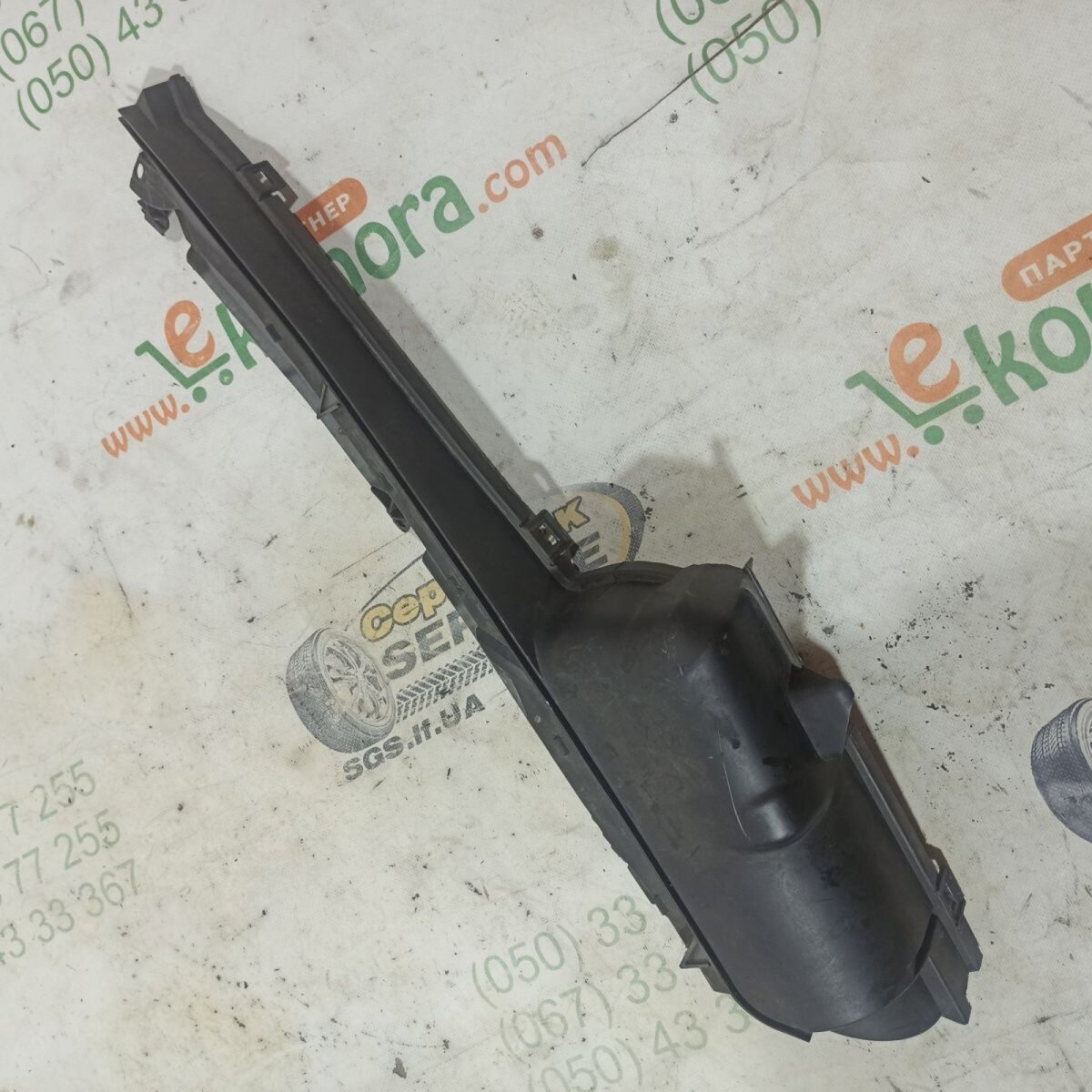 Блок повітрозабільника mercedes e w210 Mercedes-Benz E-Class W210 (1995-2003) A2108301113