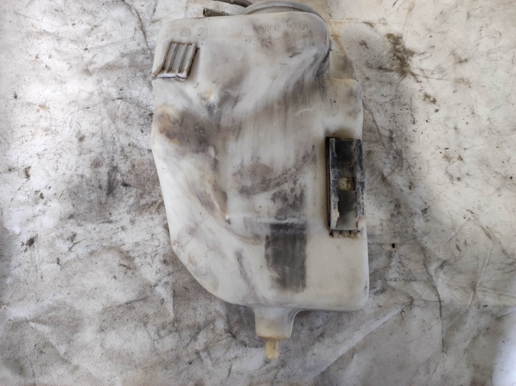 Mercedes-Benz E-Class W210 (1995-2003) A2108691220