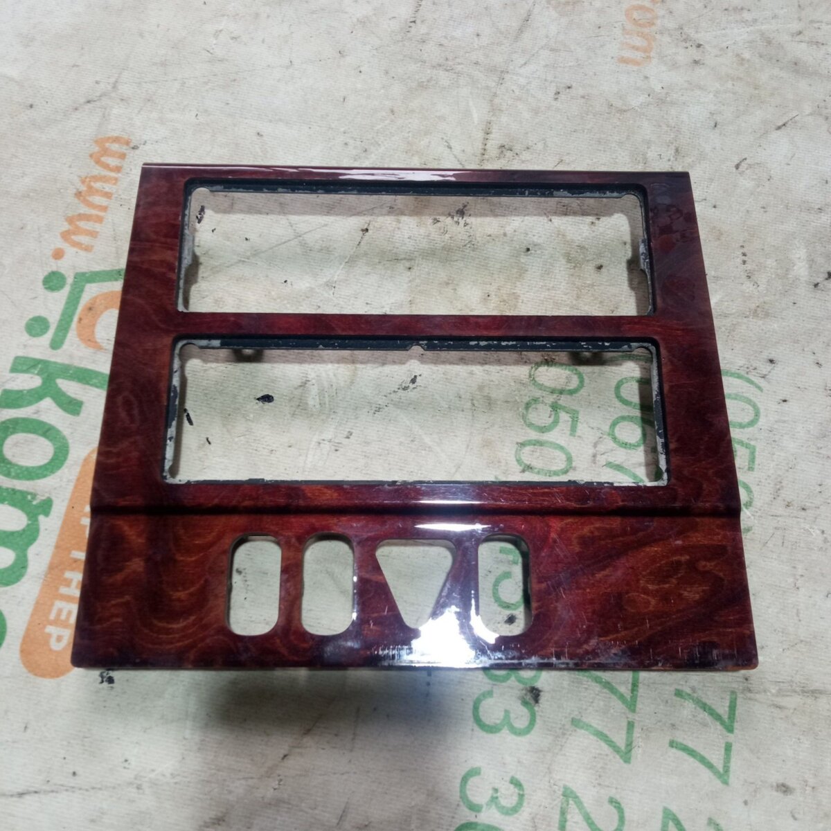 Накладка Mercedes-Benz E-Class W210 (1995-2003) A2106830508