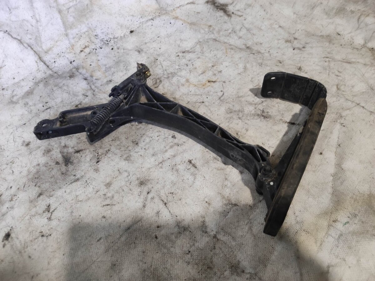 Педаль газа Mercedes-Benz E-Class W210 (1995-2003) A2203010001