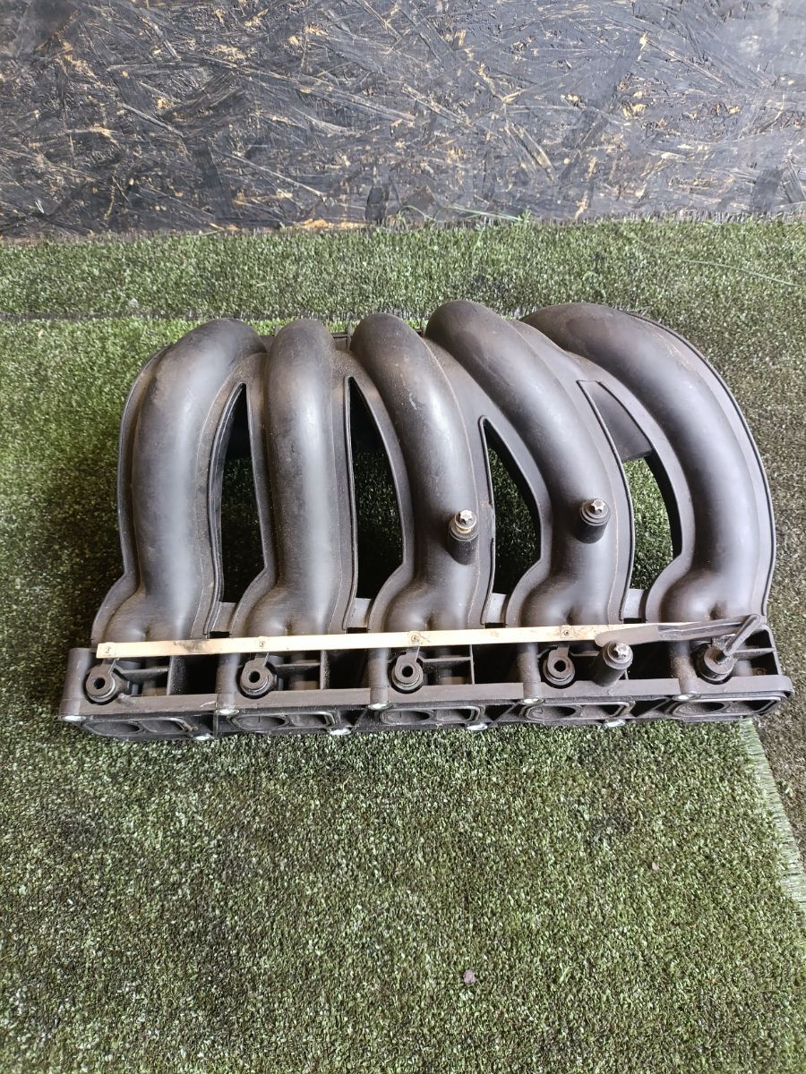 Колектор впускний  Mercedes-Benz E-Class W211 (2002-2009) A612090