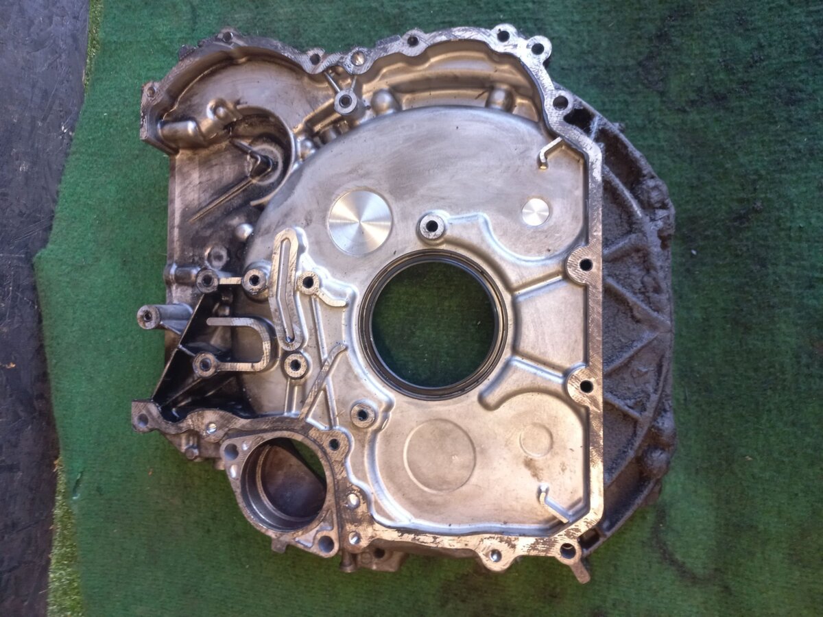 Кришка двигуна зад Mercedes-Benz Sprinter 2000-2006 A6510150802