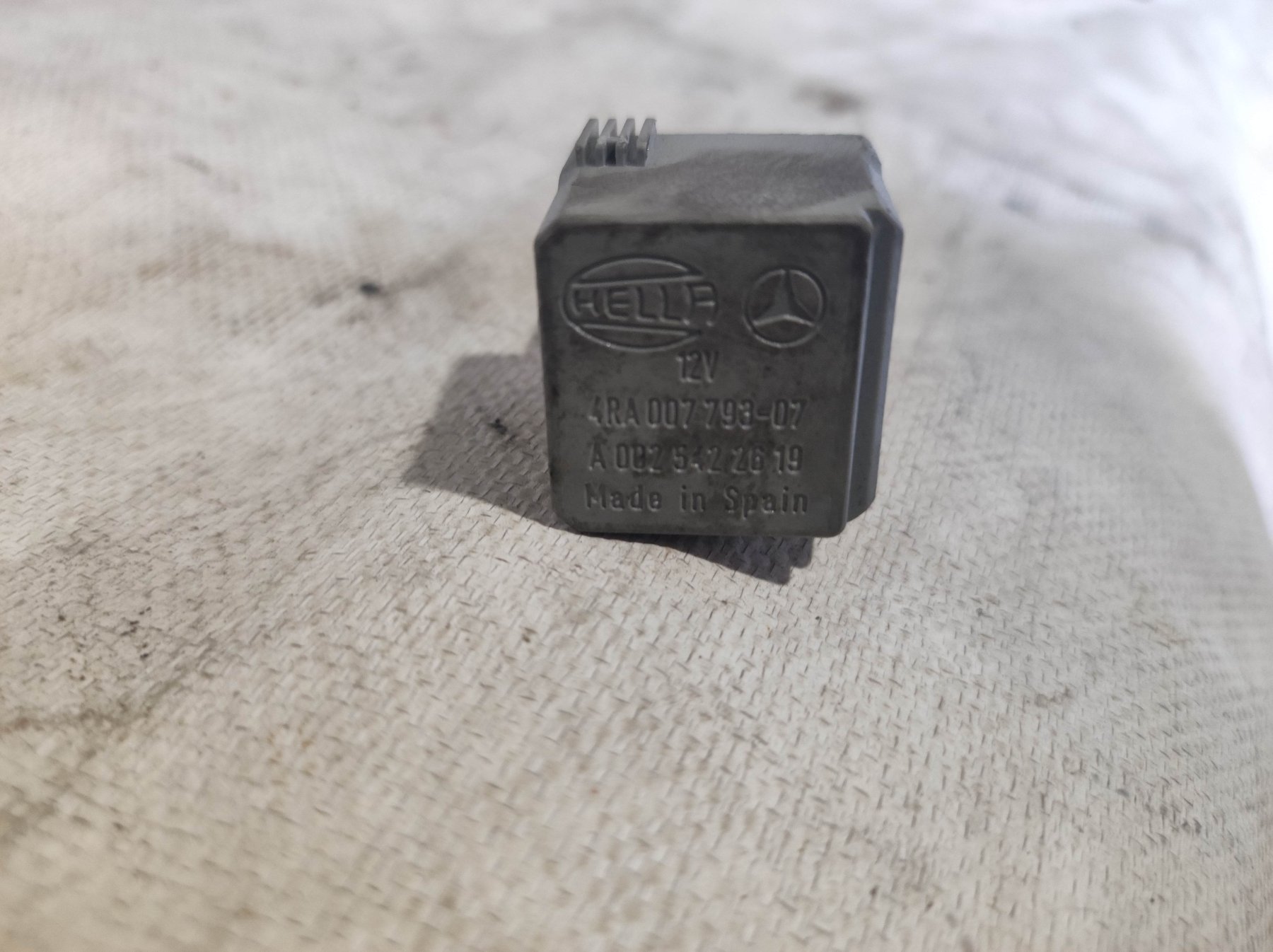 Реле стартера Mercedes-Benz Sprinter 2000-2006 A0025422619