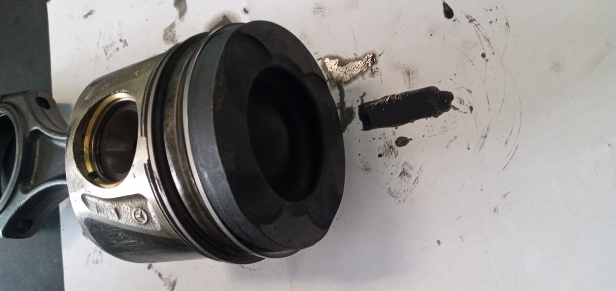 Поршень в комплекті на 1 циліндр, std Mercedes-Benz Sprinter W906 (2006-2018) A6510301017