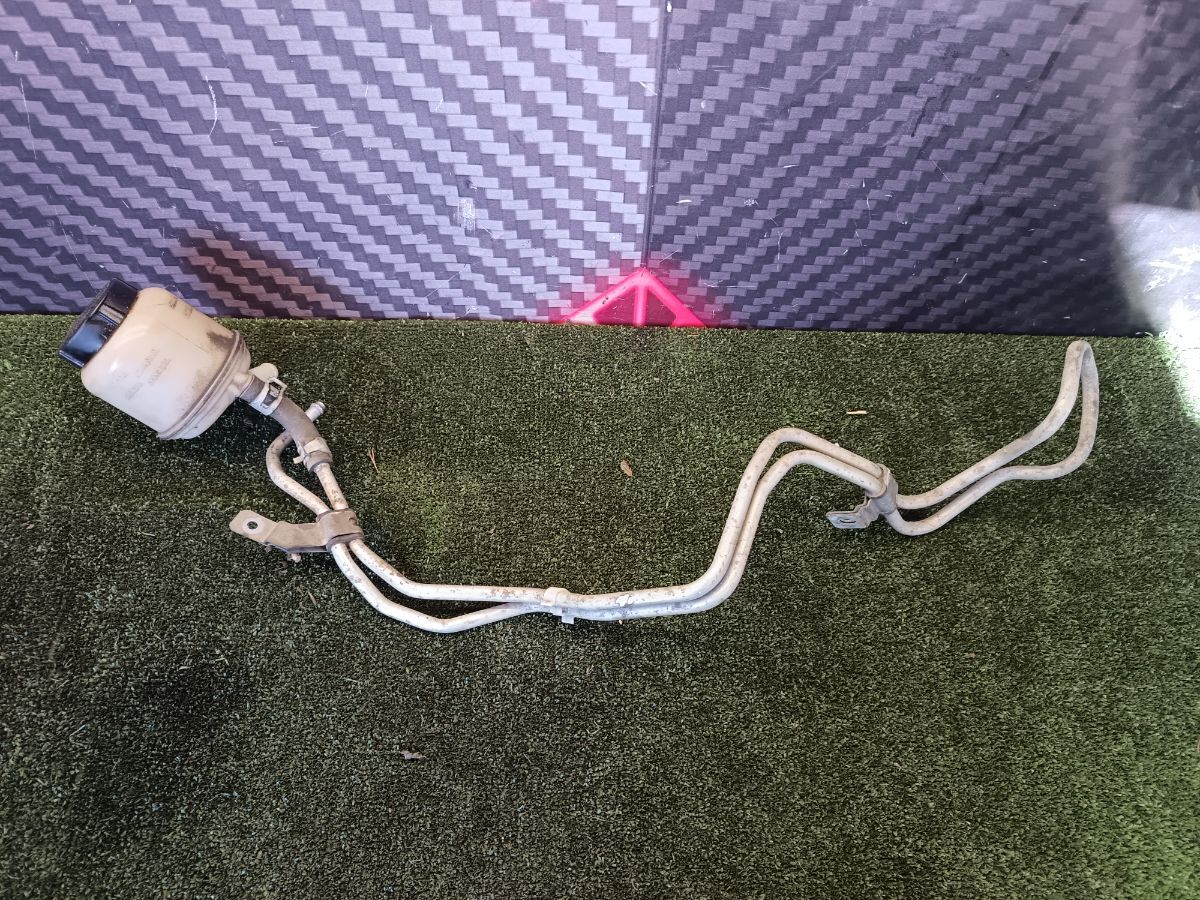 Бачок насоса гур Nissan X-Trail T30 (2001-2007) 491804M403